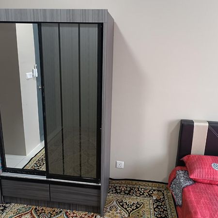 Aisy Homestay Putrajaya Cyberjaya Klia Kampung Dengkil Luaran gambar